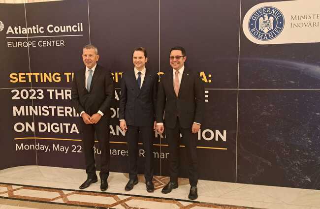 Министерство на електронното управление: Министрите на електронното управление и иновациите Георги Тодоров и Александър Пулев бяха приветствани за приноса на България към Инициативата "Три морета"