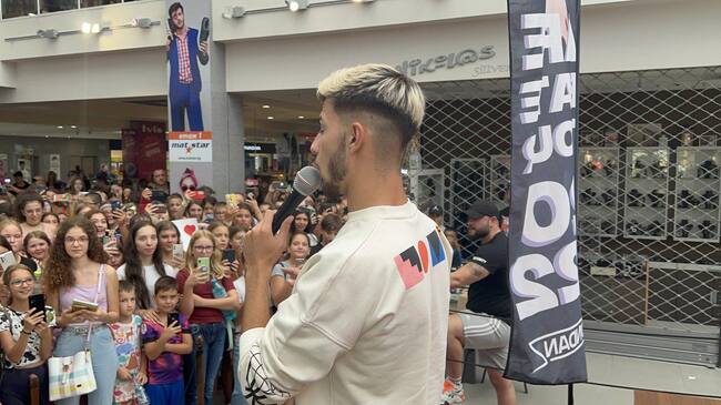 НАПОС: ​​​​​Председателят на Общинския съвет във Велико Търново и на НАПОС-РБ кани ученици на среща-разговор "Днешният читател е утрешният лидер" с водещ TikTok звездата Йоан-Петър