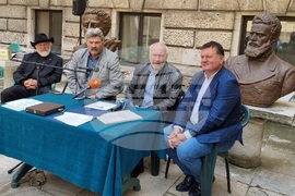 Варна - Асоциация на българите по света - паметници - подарък