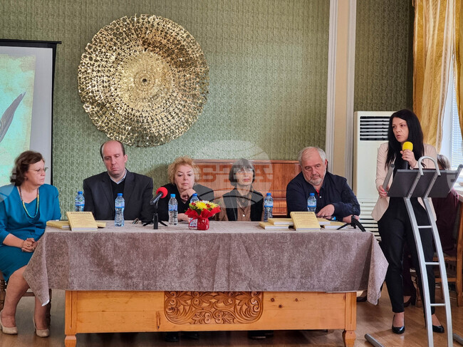 Ловеч - ръкописи - издание