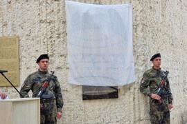 Ловеч - Панайот Пипков - барелеф