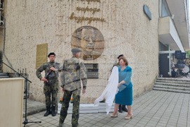 Ловеч - Панайот Пипков - барелеф