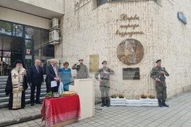Ловеч - Панайот Пипков - барелеф