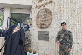 Ловеч - Панайот Пипков - барелеф