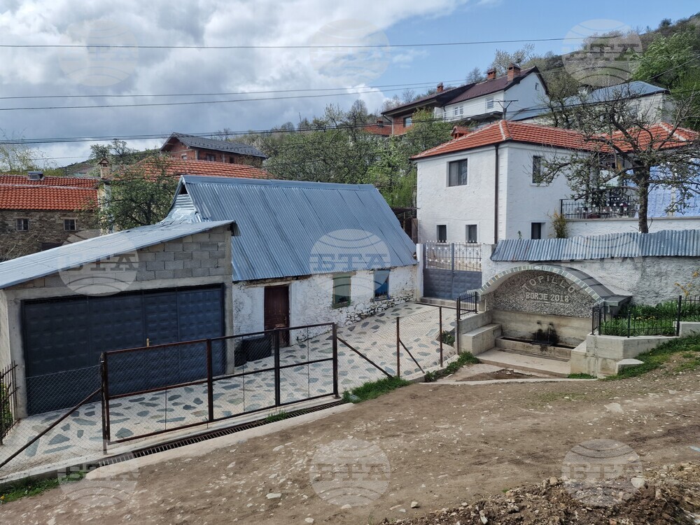 Албания - Борйе - български средища