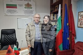 Албания - Корча - български средища