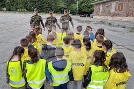 Шумен - военен факултет - деца