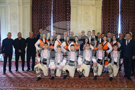 Румъния - Български футболни звезди - Парламент - посещение