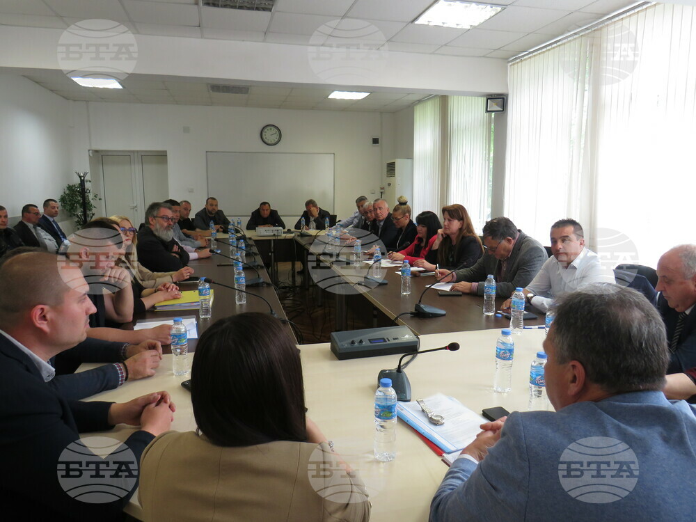 Представители на местната власт участваха в работна среща с ръководството на „Български ВиК Холдинг“ за състоянието на ВиК – Шумен