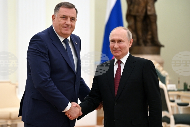 БТА :: Путин награди президента на босненската Република Сръбска с ...