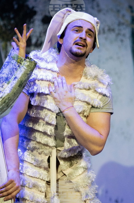 "Зайченцето бяло" ще подскача на сцената на Музикалния театър