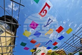 Бургас - 24 май - празнична украса