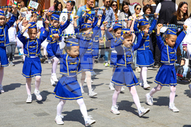 Бургас - Тържествено шествие - 24 май