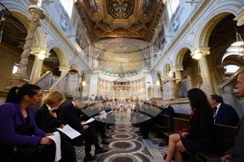 Италия - Базилика „Сан Клементе” - литургия