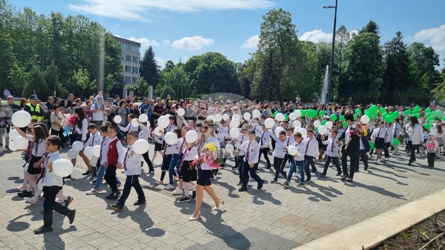 Търговище  - 24 май - шествие