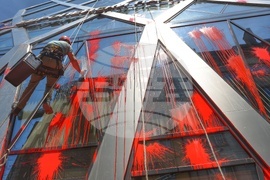 Дом на Европа - сграда - почистване