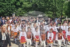 Плевен - 24 май - празнично шествие