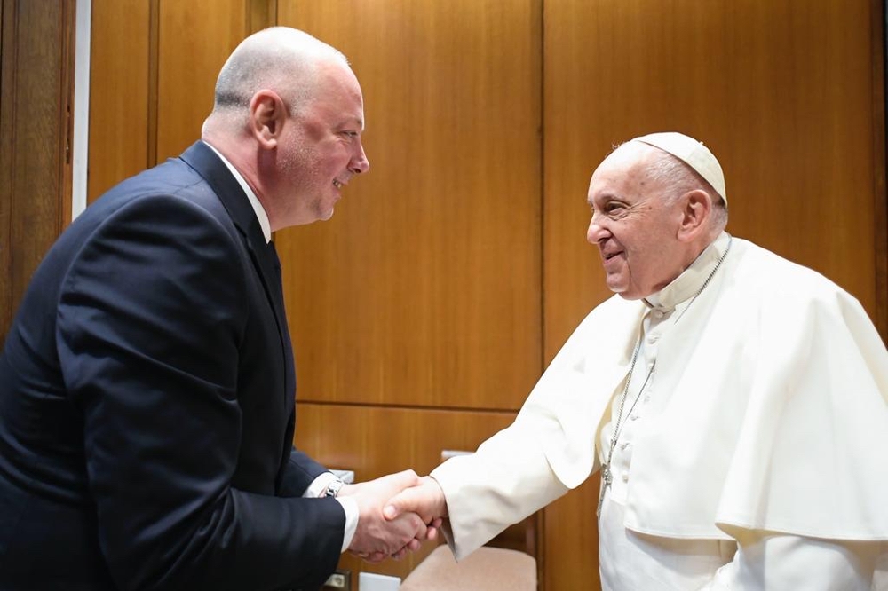 Папа Франциск: Поздравявам ви за това, че, въпреки че сте толкова различни, сте заедно в името на вашата страна България