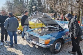 Кърджали - изложение - ретро автомобили