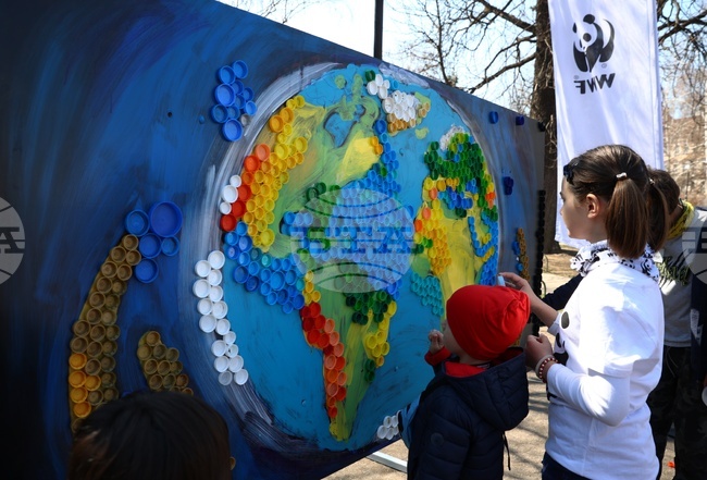 Арт мозайка от капачки