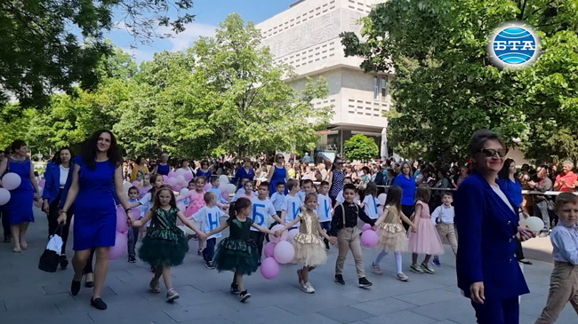 Празнично шествие и драматизация на "Преспанските камбани" по повод 24 май в Стара Загора