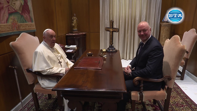 Папа Франциск поздрави българската парламентарна делегация във Ватикана, че въпреки различията са заедно в името на България