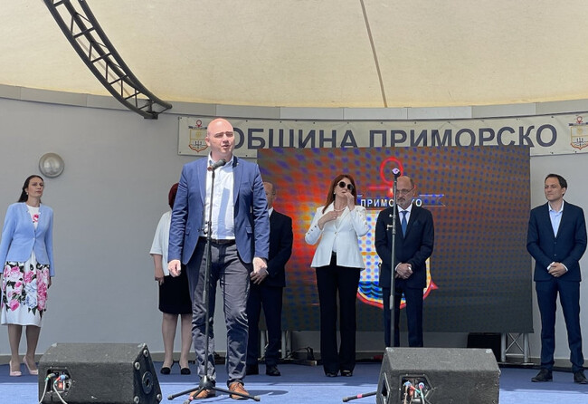 Министър Димитров даде старт на Летен сезон 2023 в Приморско и участва в церемонията по откриването на Филиал на Спешна помощ в града