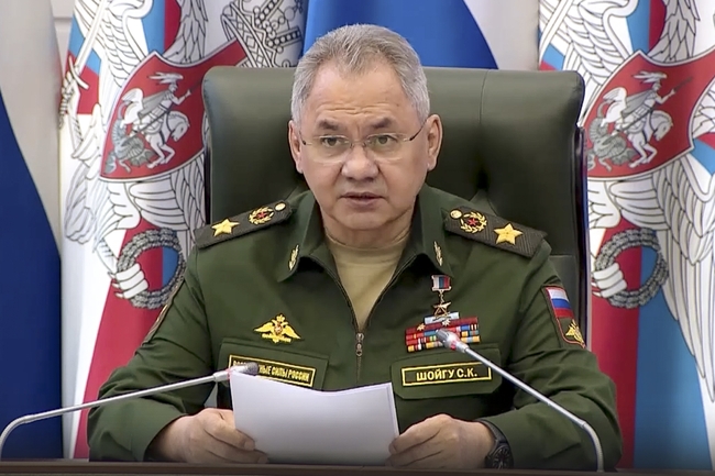 Шойгу инспектира войски, участващи в бойните действия в Украйна, първата му публична изява след метежа на "Вагнер"