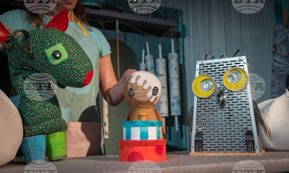 Коледните чудеса в Кукления театър започват на 11 декември