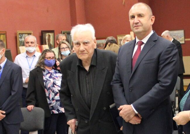 Община Плевен: Името на Андрей Романов ще носи алеята към Панорама „Плевенска епопея”