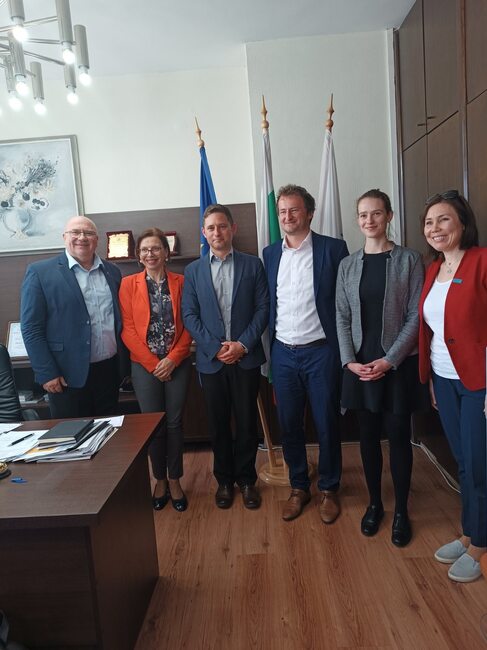 Община Русе: Представители на УНИЦЕФ посетиха единствения в България кризисен център за непридружени деца чужди граждани и деца бежанци