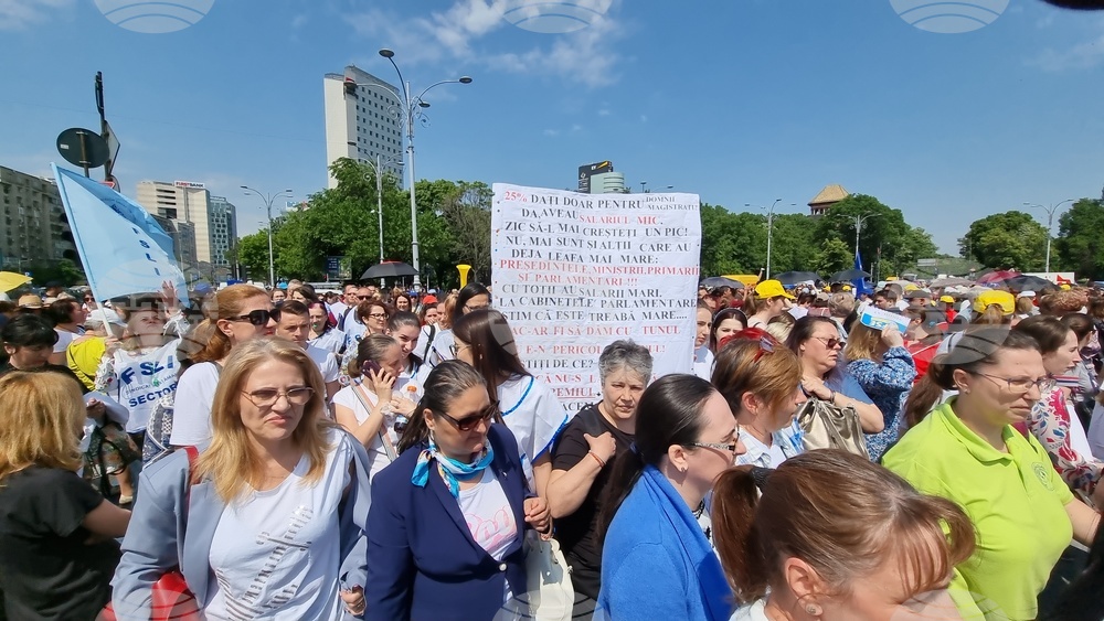 Румъния - протест - учители