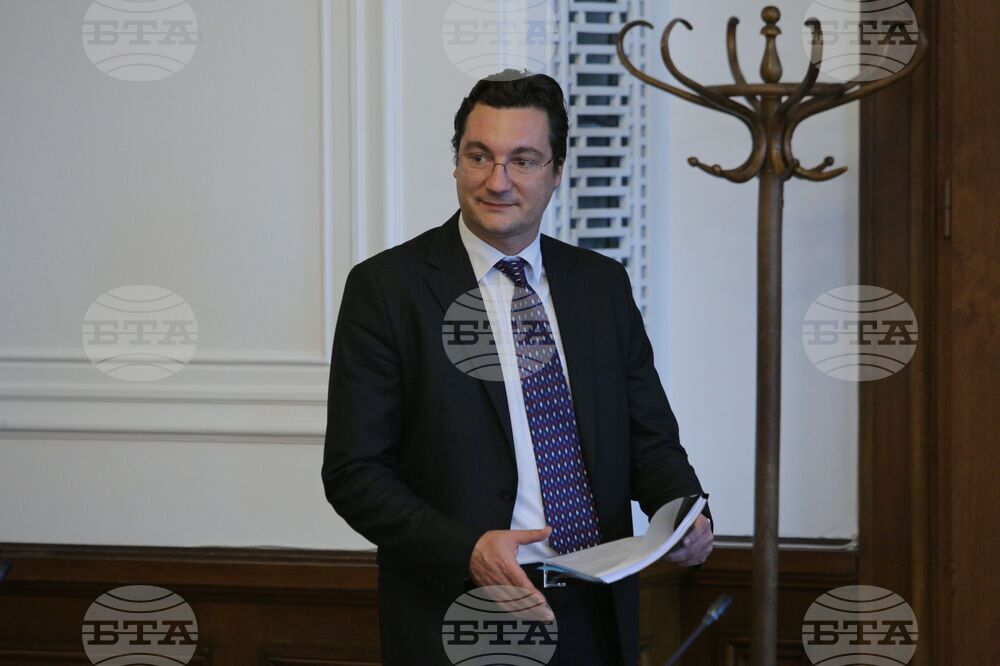 Парламент - Комисия по въпросите на Европейския съюз - Крум Зарков