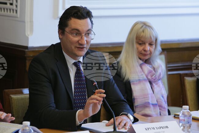 Парламент - Комисия по въпросите на Европейския съюз