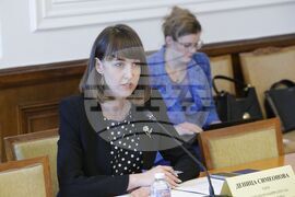 Парламент - Комисия по въпросите на Европейския съюз - Деница Симеонова