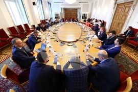 Парламент - Комисия по бюджет и финанси