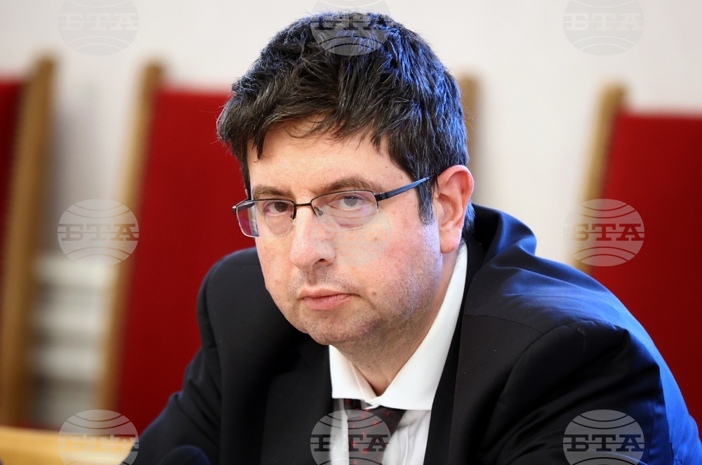 Парламент - Комисия по бюджет и финанси