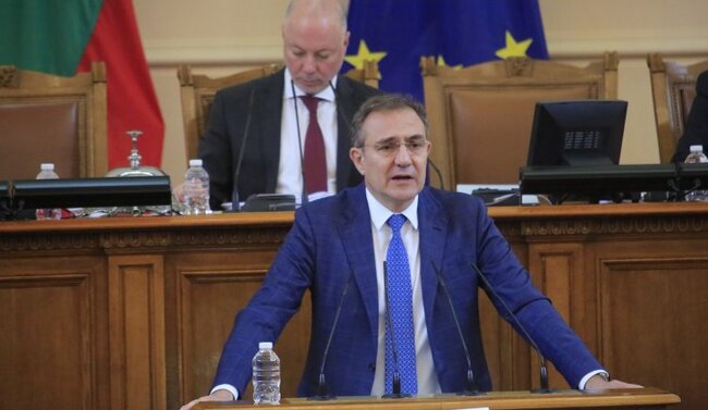 Борислав Гуцанов към ПП-ДБ: Защо не сте пред следствието да помагате на коалиционните си партньори ГЕРБ