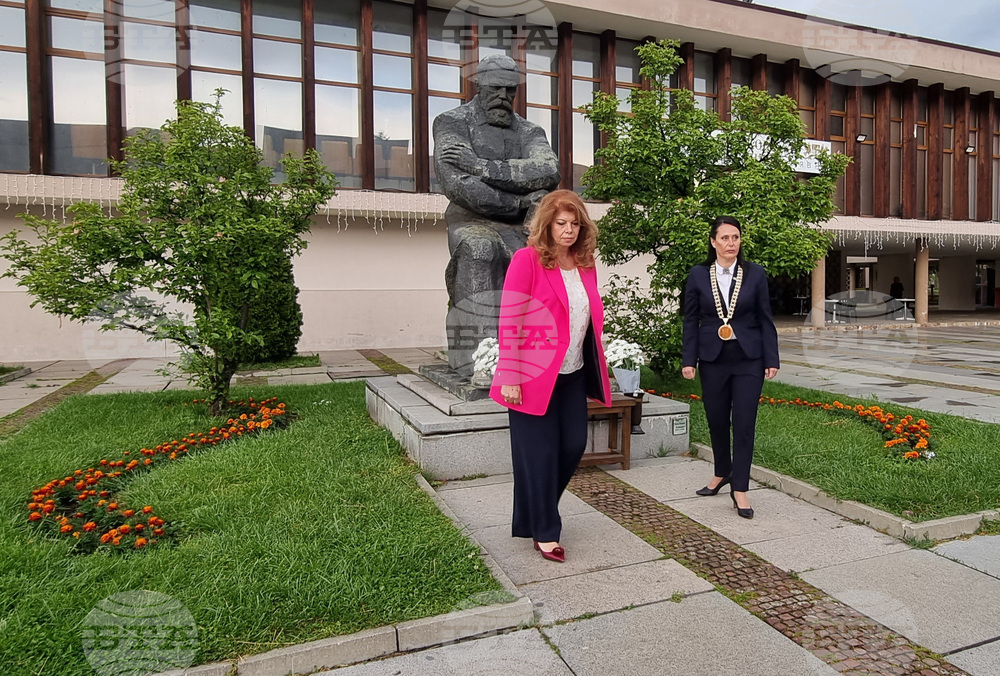 Трявна - Национални Славейкови празници - Илияна Йотова