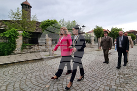 Трявна - Национални Славейкови празници - Илияна Йотова