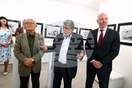 Вежди Рашидов - изложба