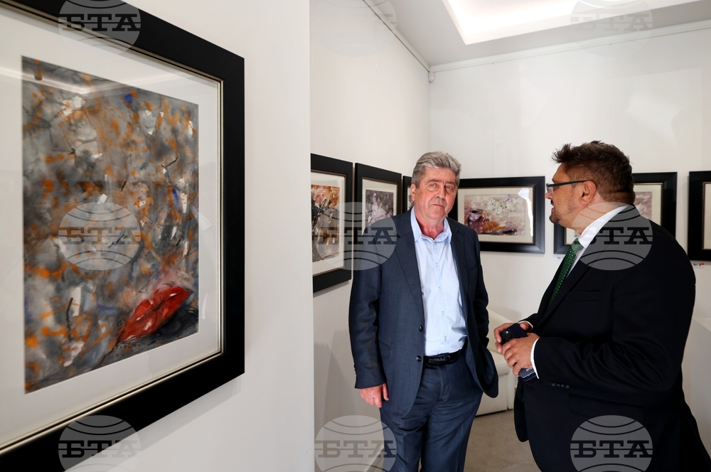 Вежди Рашидов - изложба