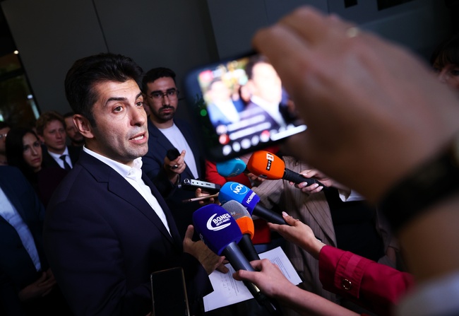  „Продължаваме промяната“ - брифинг