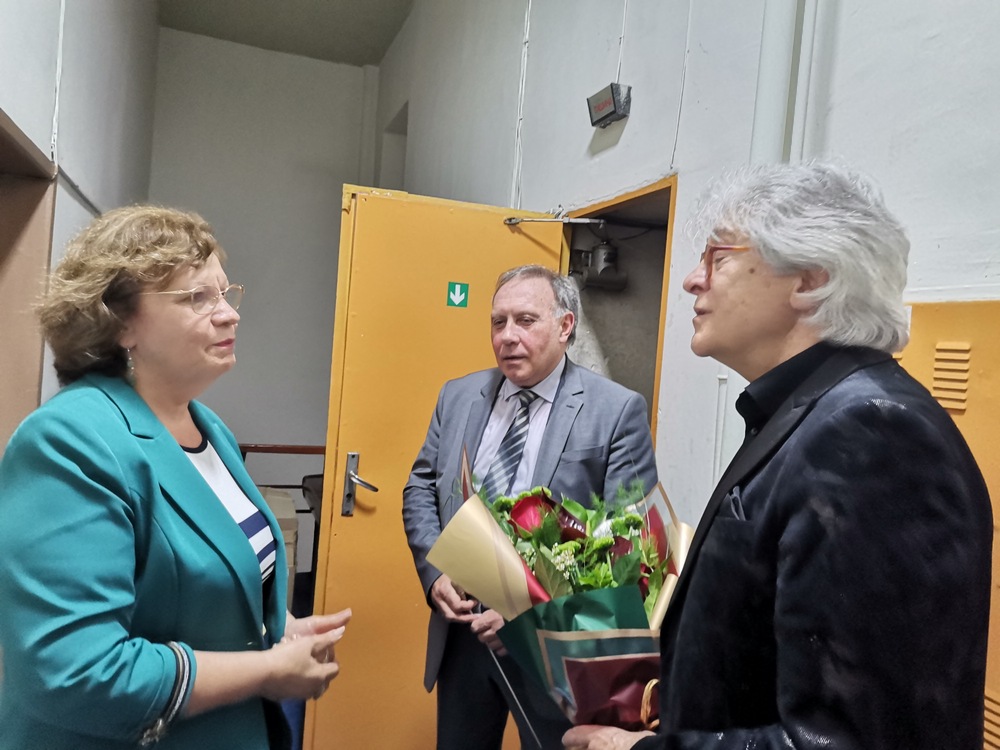 Община Ловеч: Кметът на Ловеч поздрави Орлин Горанов за концерта „Отражения“