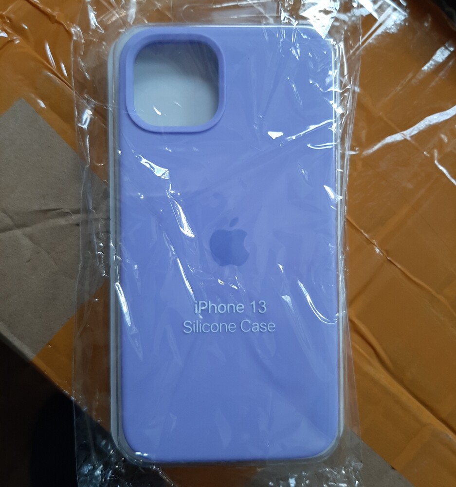 Агенция „Митници“: Митнически служители задържаха голямо количество „маркови“ стоки в камион с българска регистрация