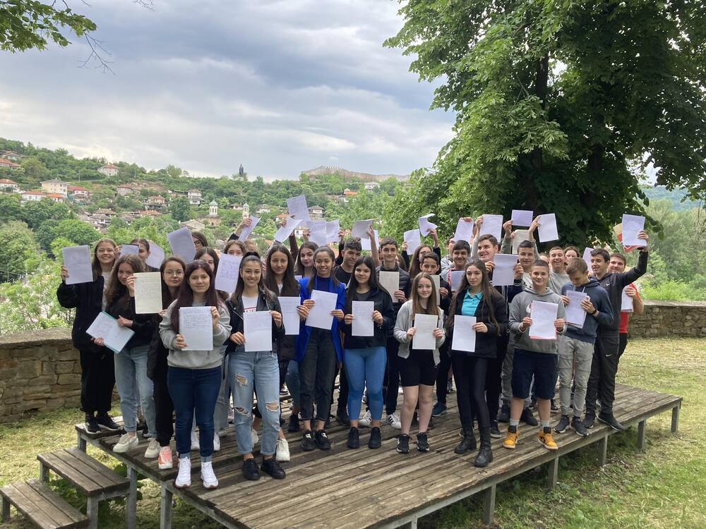 Инициативата „Написаното остава. Пиши правилно!“ стигна в Езиковата гимназия в Ловеч