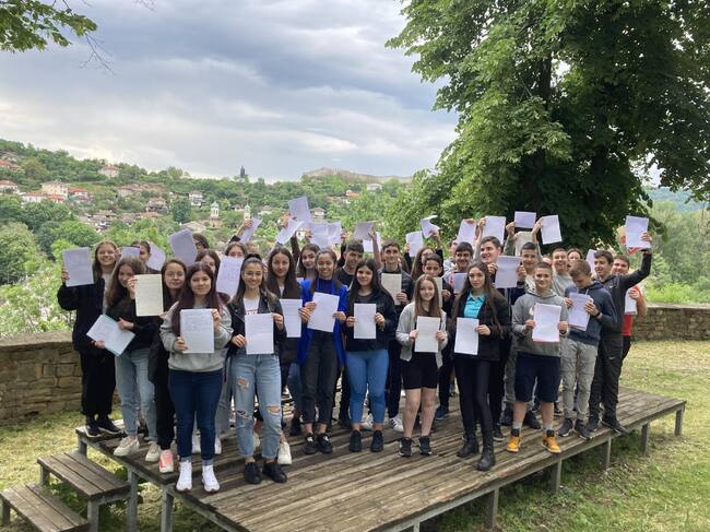 Инициативата „Написаното остава. Пиши правилно!“ стигна в Езиковата гимназия в Ловеч