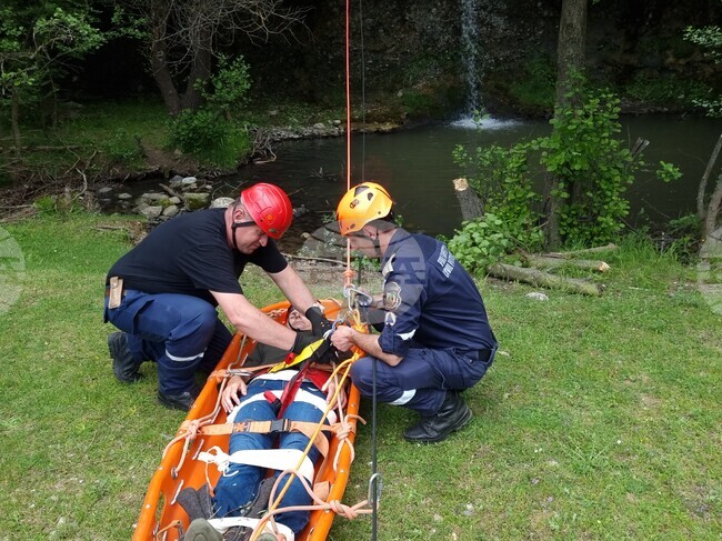 Черноочене - демонстрация - спасяване на турист