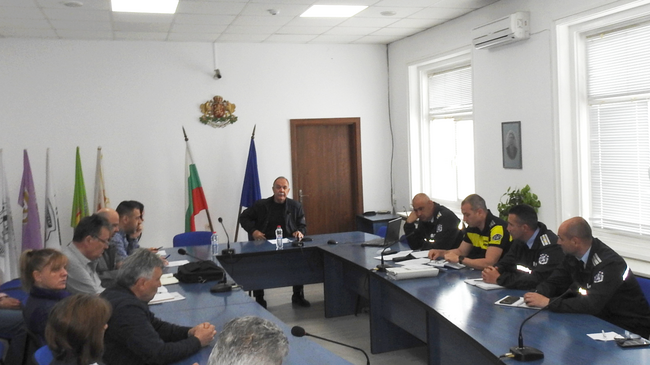Областната комисия по безопасност на движението по пътищата в Търговищко имаше извънредно заседание заради зачестили пътни произшествия