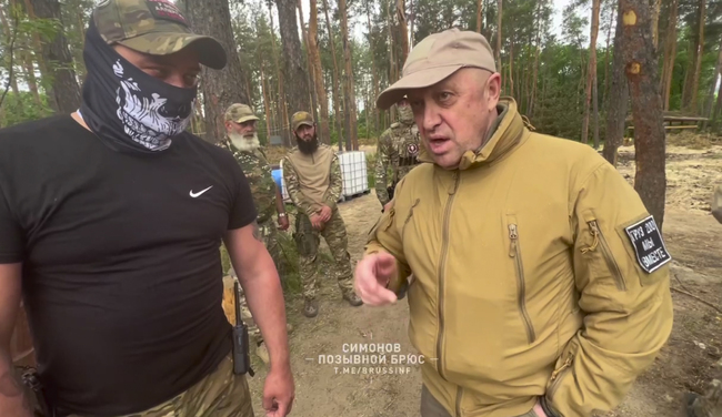 Ръководителят на "Вагнер" заяви, че 32 000 бивши затворници са се върнали в Русия, след като са служили в Украйна